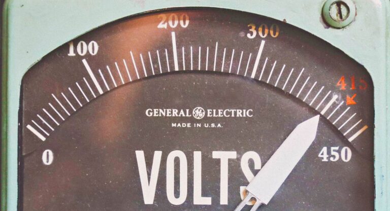 Att välja ett elavtal med timpris kan ha flera fördelar