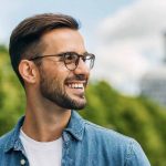 Elstödet för 2023 är avgörande för hushåll och företag som kämpar med höga energipriser, men exakta belopp varierar beroende på regleringar.