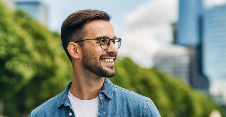 Elstödet för 2023 är avgörande för hushåll och företag som kämpar med höga energipriser, men exakta belopp varierar beroende på regleringar.