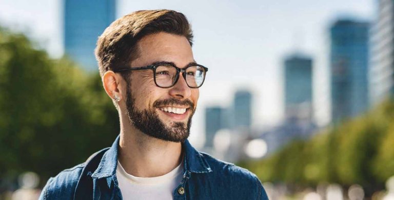 Solcellsbidraget 2023 ger hushåll ekonomiskt stöd för att installera solpaneler och främja grön energi.